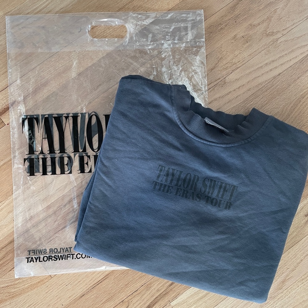 Taylor Swift Eras Tour Blue Crewneck Sweatshirt - Size Large